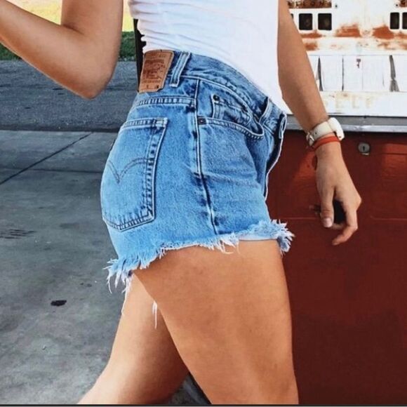 Levi's 511 Distressed Denim Cutoff Jean Shorts Size 10 - Picture 1 of 8